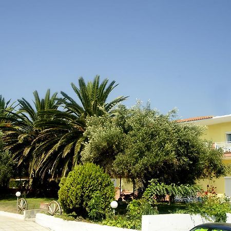 Possidona Beach Hotel Gerakini Exterior photo